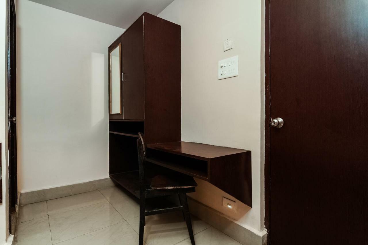 Oyo 28856 Manjeera Inn วิสาขปัตนัม ภายนอก รูปภาพ
