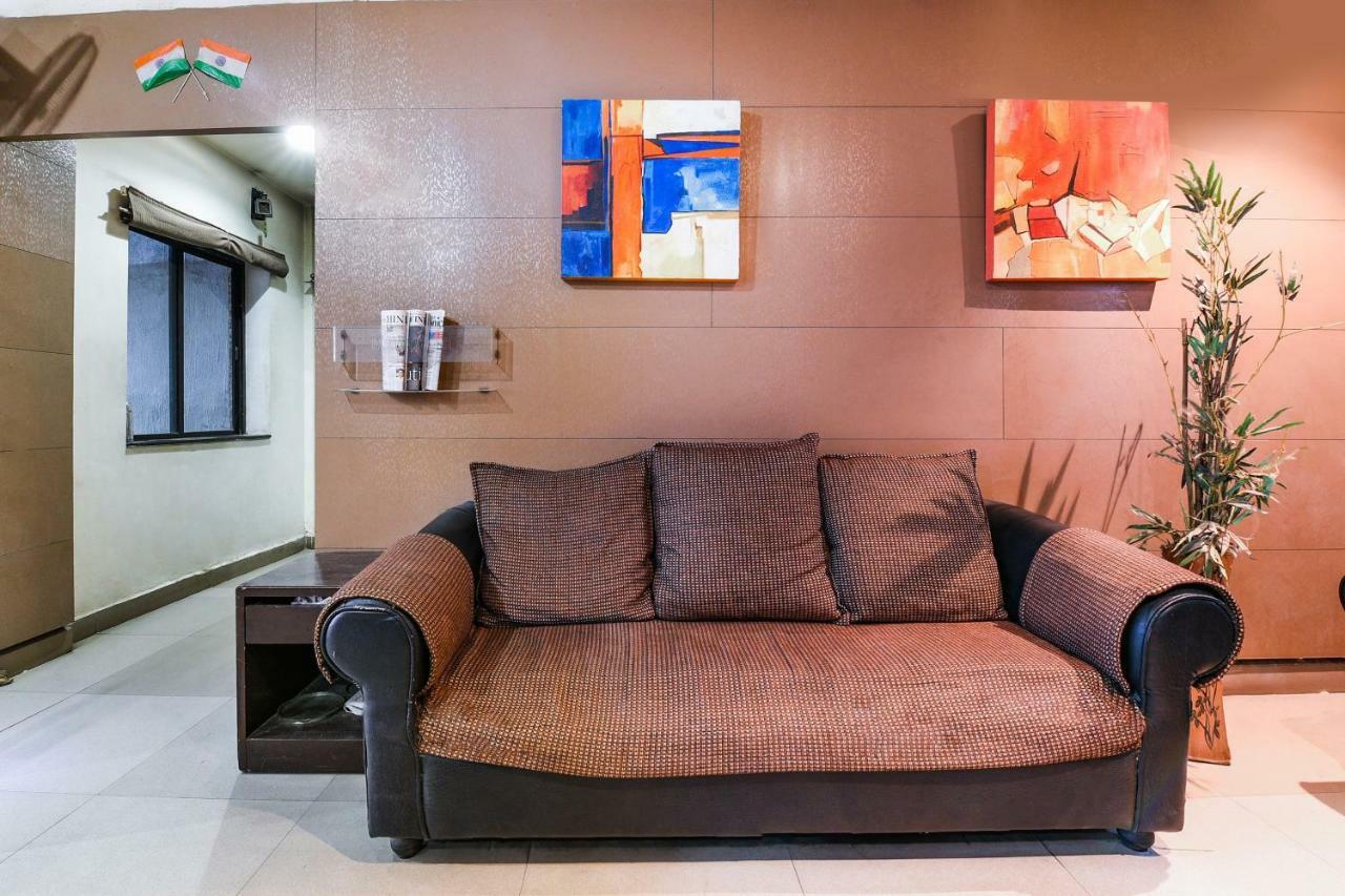 Oyo 28856 Manjeera Inn วิสาขปัตนัม ภายนอก รูปภาพ